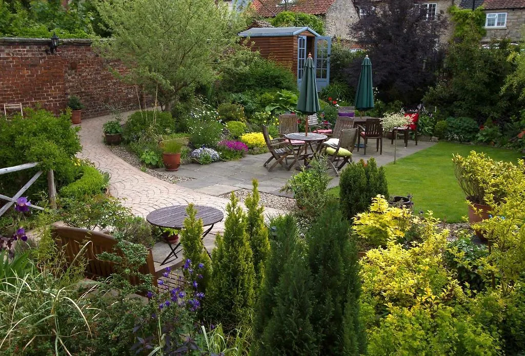 Bed and Breakfast 17 Burgate Пикеринг 5*,  Великобритания
